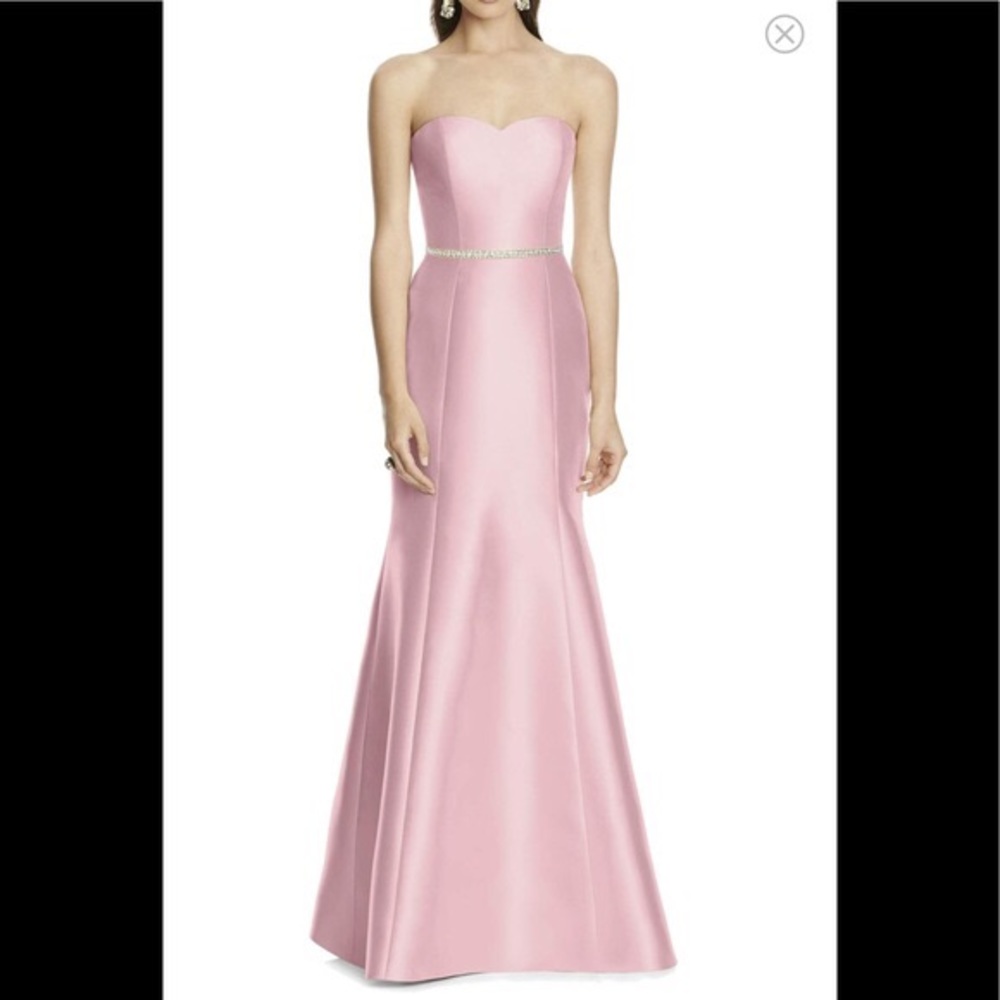 Alfred sung sateen trumpet gown in pastel pink